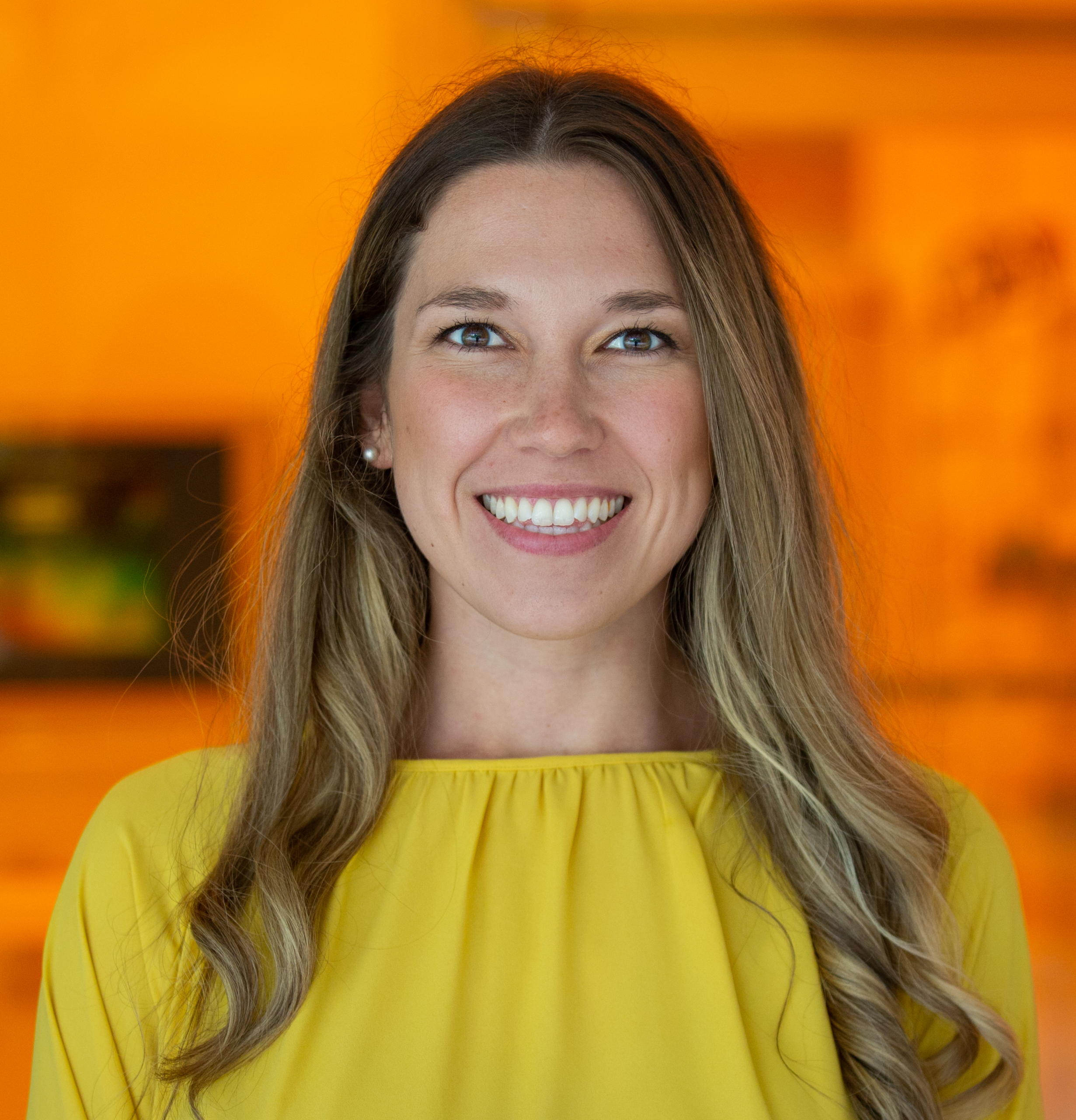 Headshot of Rachel Barnes